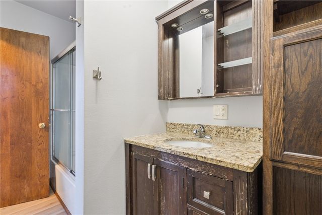 1748 A Avenue NE, Cedar Rapids, IA 52402