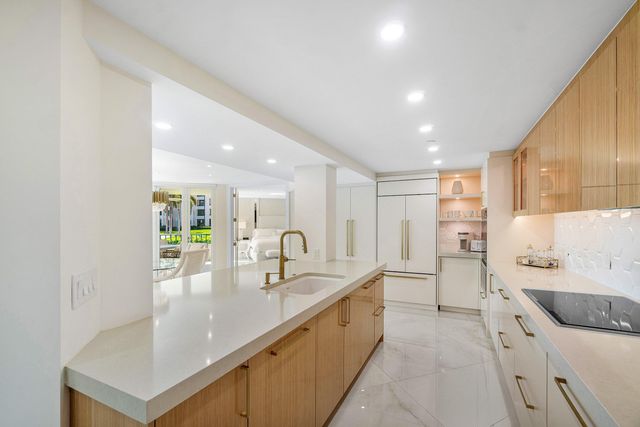 100 SE 5th Avenue 103, Boca Raton, FL 33432