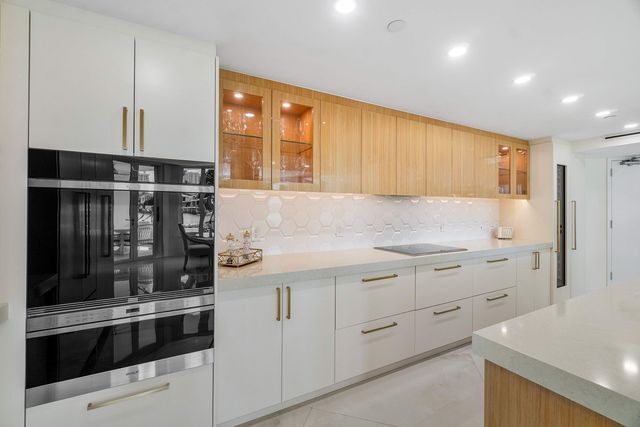 100 SE 5th Avenue 103, Boca Raton, FL 33432