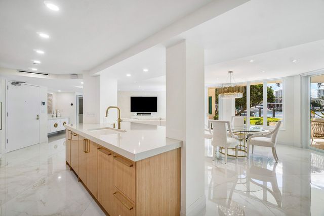 100 SE 5th Avenue 103, Boca Raton, FL 33432