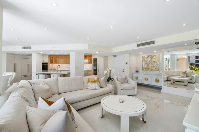 100 SE 5th Avenue 103, Boca Raton, FL 33432