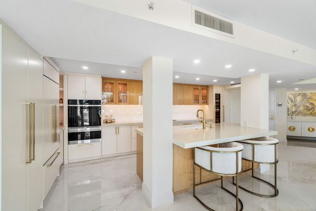 100 SE 5th Avenue 103, Boca Raton, FL 33432