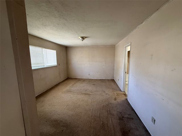 5002 Longhorn Trail, Garland, TX 75043