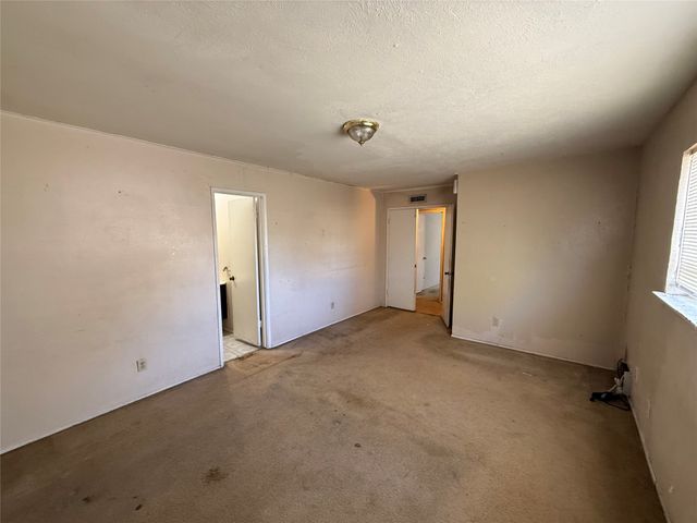 5002 Longhorn Trail, Garland, TX 75043