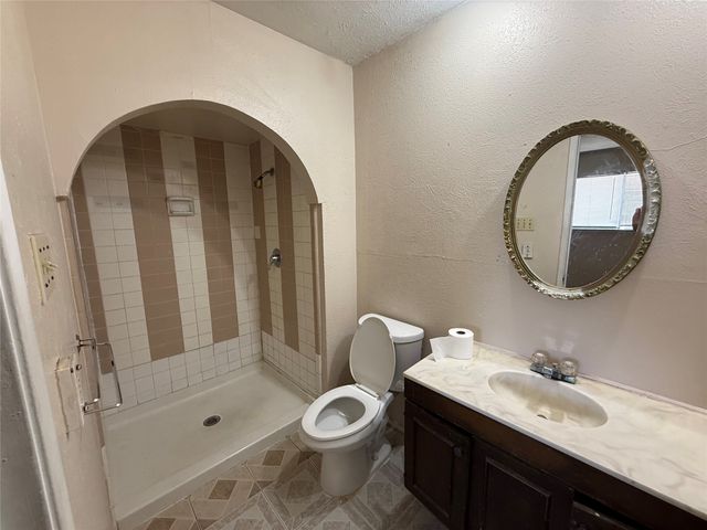 5002 Longhorn Trail, Garland, TX 75043