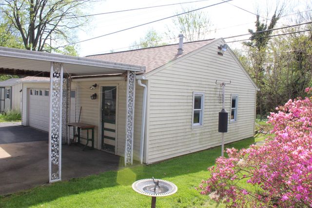 704 EL HATCO DR, Temple, PA 19560