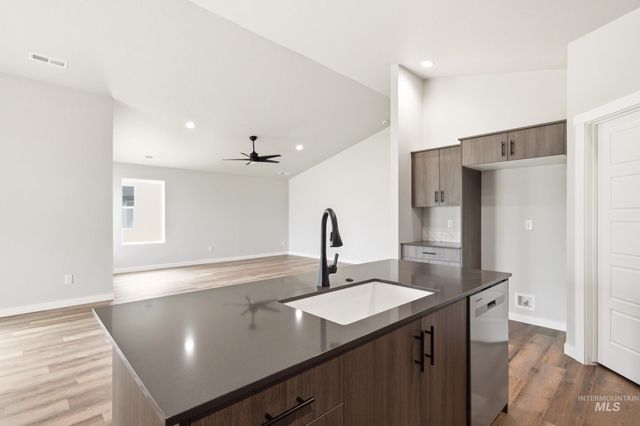 18462 N Calla Lily Ave, Nampa, ID 83687