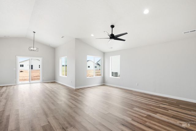 18462 N Calla Lily Ave, Nampa, ID 83687
