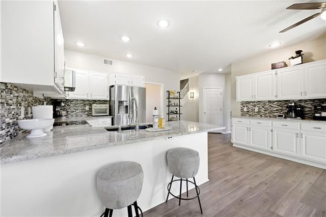 15013 W 77th Terrace, Lenexa, KS 66216