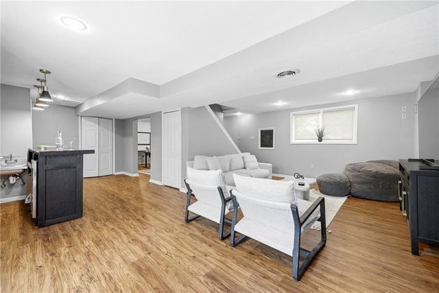 15013 W 77th Terrace, Lenexa, KS 66216