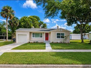 113 W DIVISION STREET, Winter Garden, FL 34787