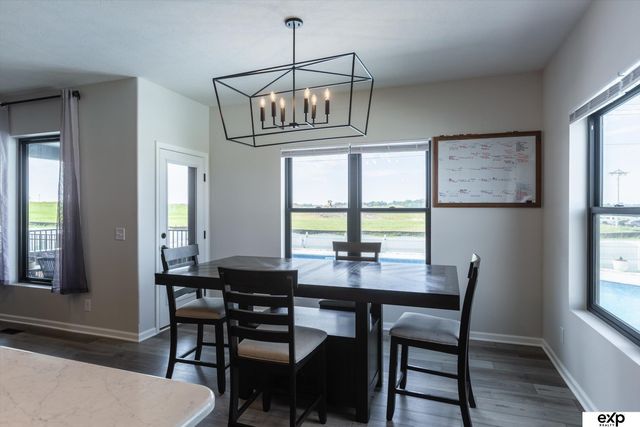 10002 S 191 Avenue, Gretna, NE 68136