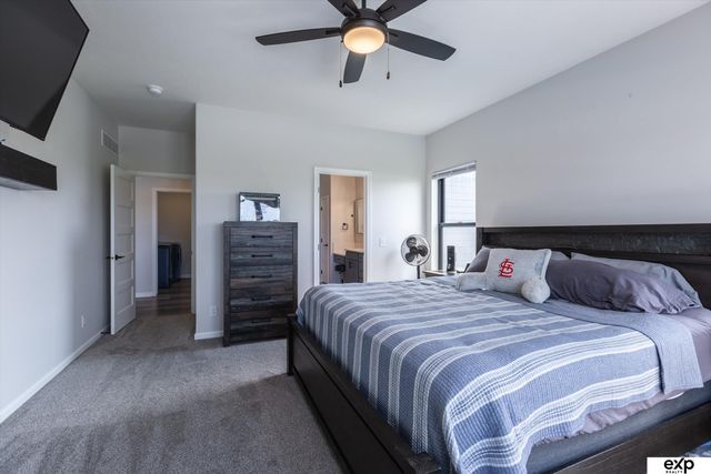 10002 S 191 Avenue, Gretna, NE 68136