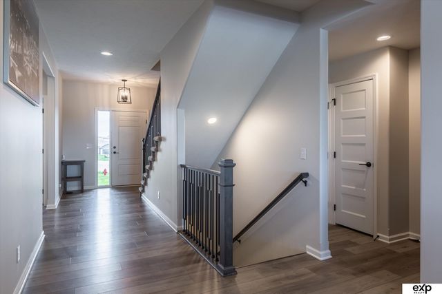 10002 S 191 Avenue, Gretna, NE 68136