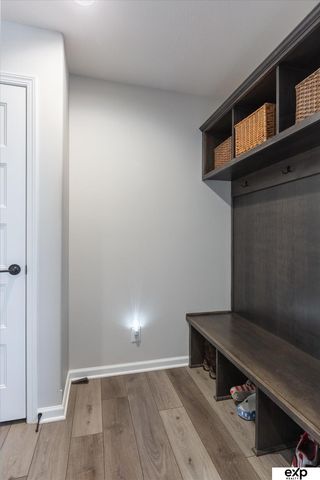 10002 S 191 Avenue, Gretna, NE 68136