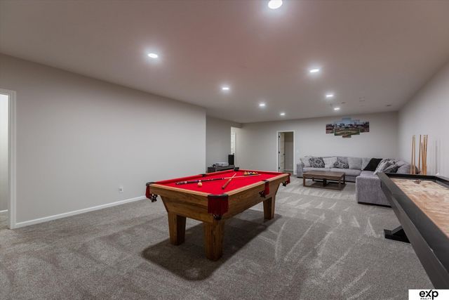 10002 S 191 Avenue, Gretna, NE 68136