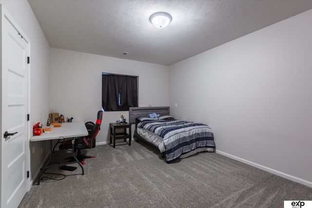 10002 S 191 Avenue, Gretna, NE 68136