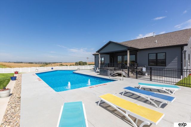 10002 S 191 Avenue, Gretna, NE 68136