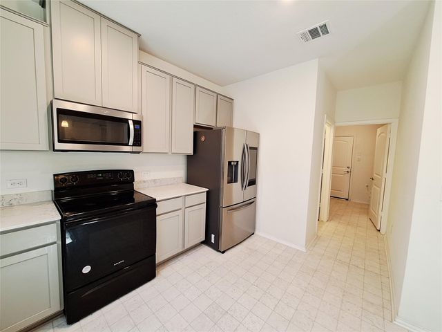 6413 Wagon Spring ST, Del Valle, TX 78617