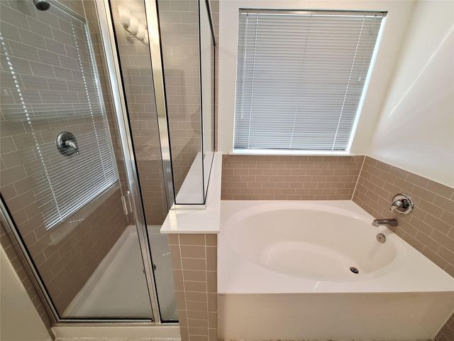 6413 Wagon Spring ST, Del Valle, TX 78617