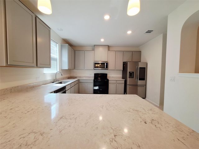 6413 Wagon Spring ST, Del Valle, TX 78617