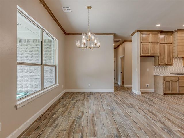 10200 Gentry Crossing, Oklahoma City, OK 73169