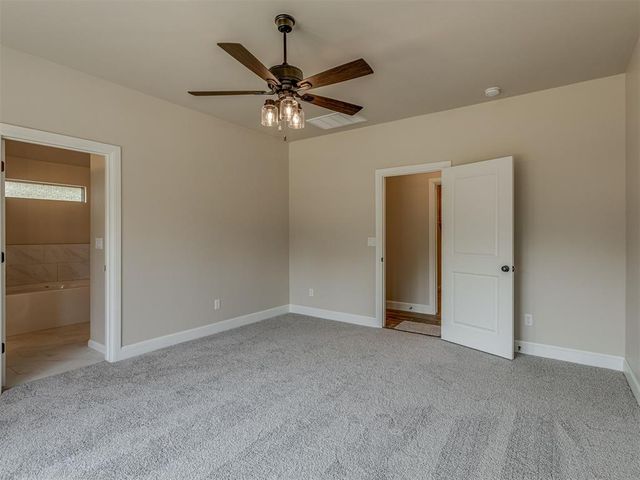 10200 Gentry Crossing, Oklahoma City, OK 73169