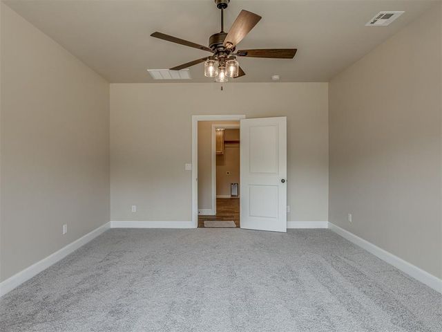 10200 Gentry Crossing, Oklahoma City, OK 73169