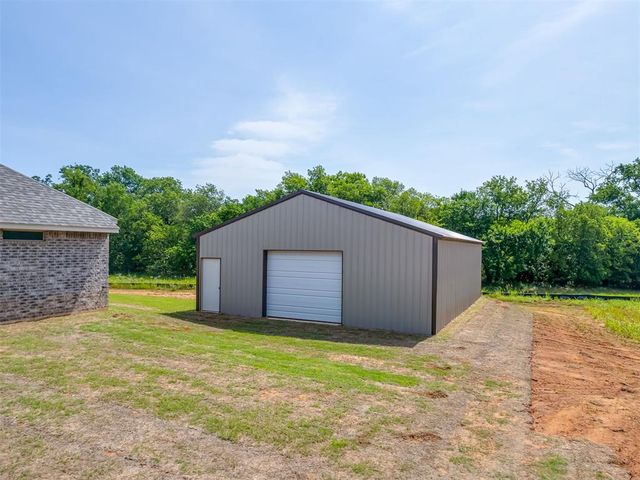 10200 Gentry Crossing, Oklahoma City, OK 73169
