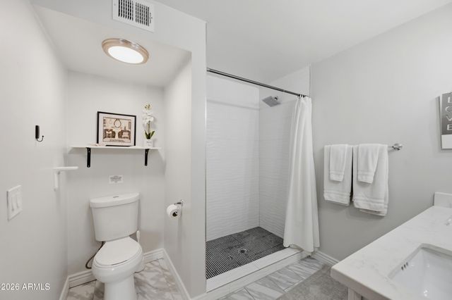 2209 E WINDSOR Avenue, Phoenix, AZ 85006