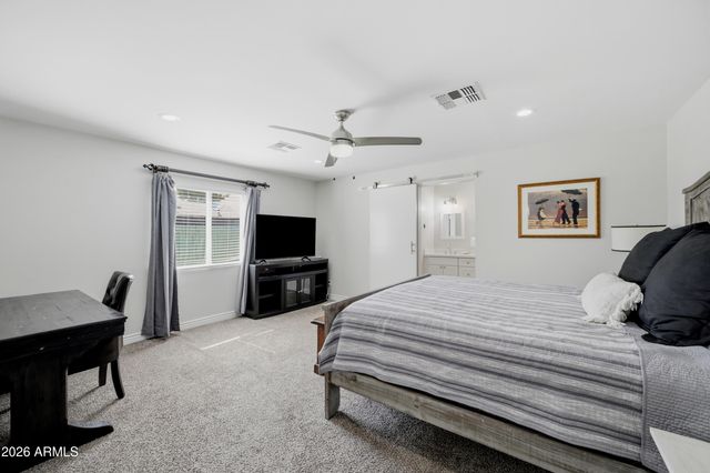 2209 E WINDSOR Avenue, Phoenix, AZ 85006