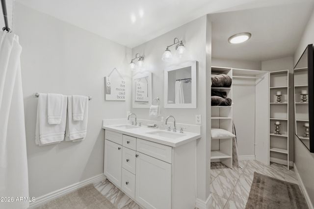 2209 E WINDSOR Avenue, Phoenix, AZ 85006