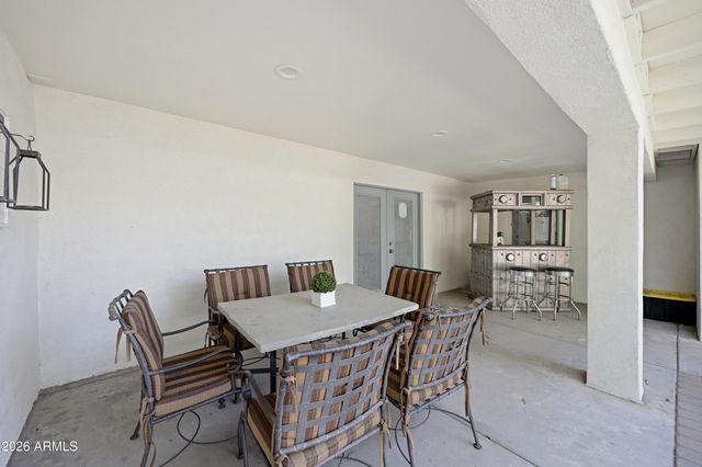 2209 E WINDSOR Avenue, Phoenix, AZ 85006