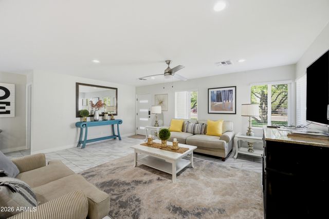 2209 E WINDSOR Avenue, Phoenix, AZ 85006