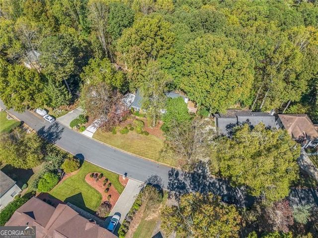 1820 Branch Valley Drive, Roswell, GA 30076