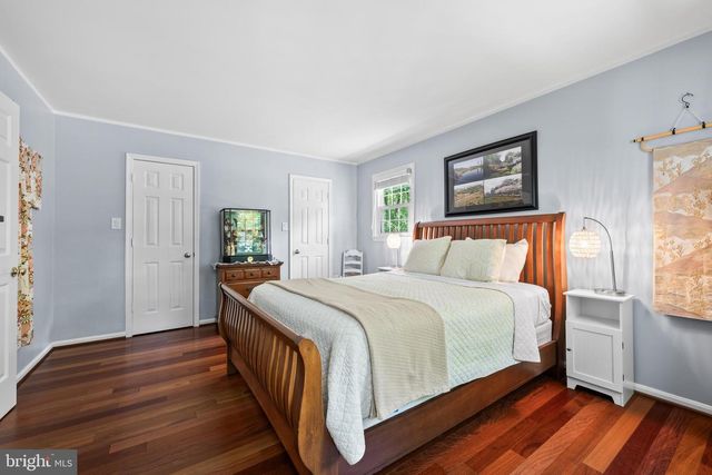 7362 CLIFTON RD, Clifton, VA 20124
