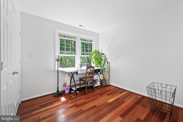 7362 CLIFTON RD, Clifton, VA 20124