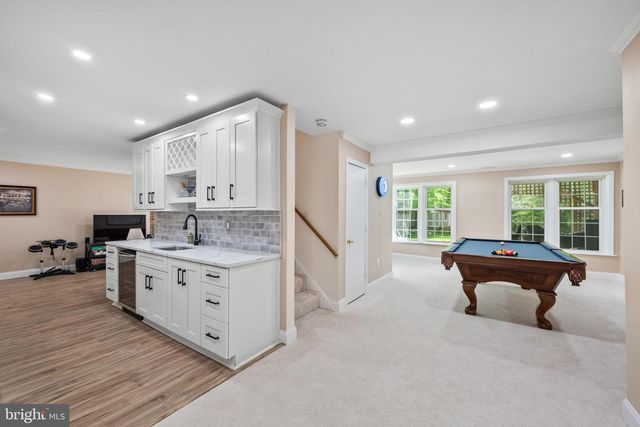 7362 CLIFTON RD, Clifton, VA 20124