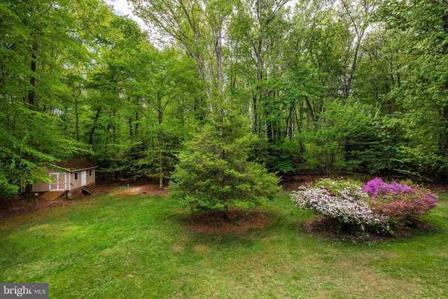 7362 CLIFTON RD, Clifton, VA 20124