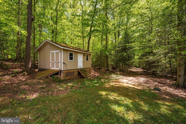 7362 CLIFTON RD, Clifton, VA 20124