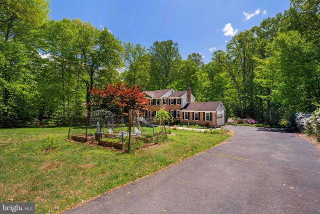 7362 CLIFTON RD, Clifton, VA 20124