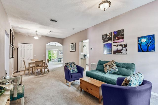 8127 N PACKWOOD AVENUE, Tampa, FL 33604