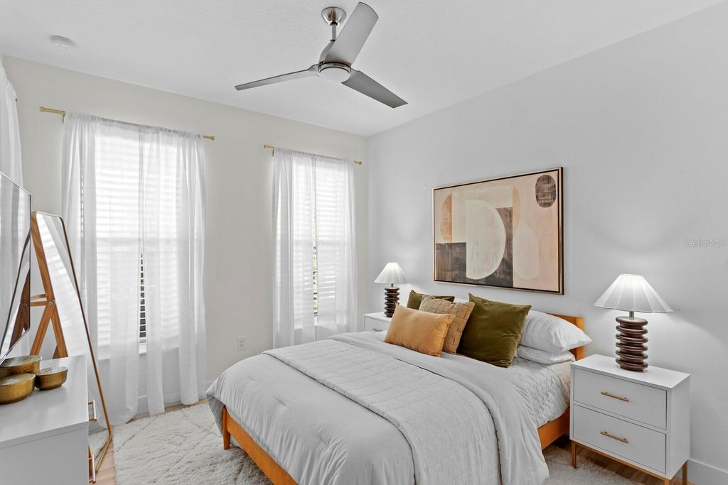 Image 18 of property listing at 8057 TIDAL POINTE WAY, Sarasota, FL 34240