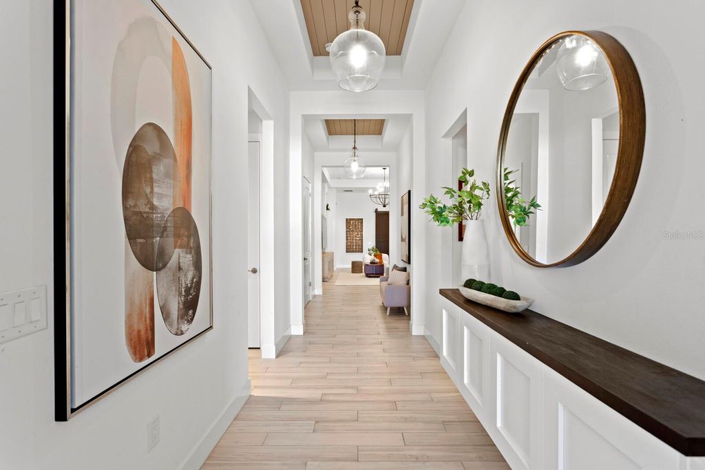 Image 3 of property listing at 8057 TIDAL POINTE WAY, Sarasota, FL 34240