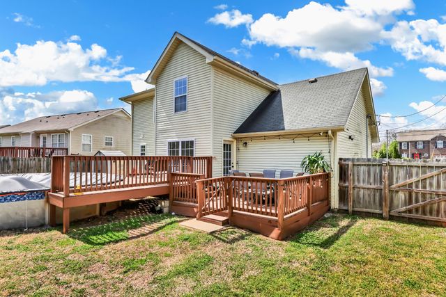 3439 Queensbury Rd, Clarksville, TN 37042