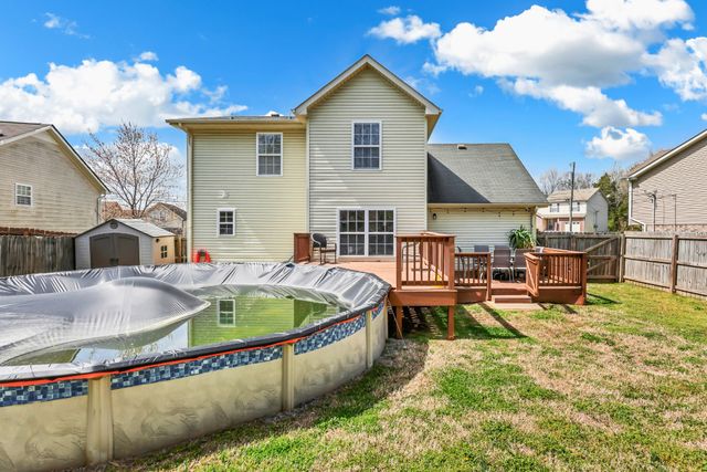 3439 Queensbury Rd, Clarksville, TN 37042