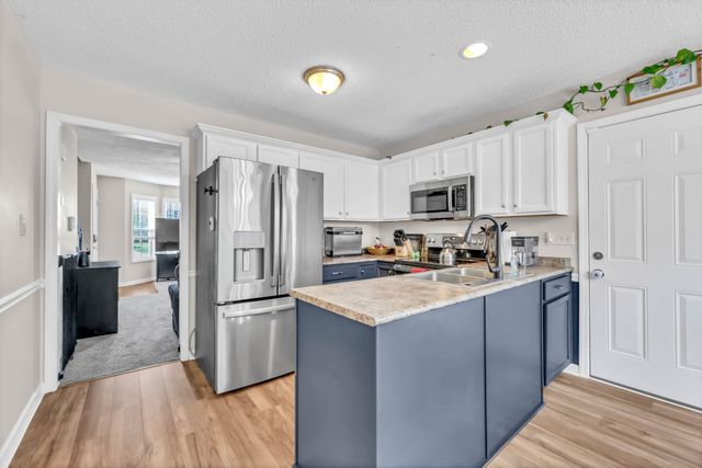 3439 Queensbury Rd, Clarksville, TN 37042