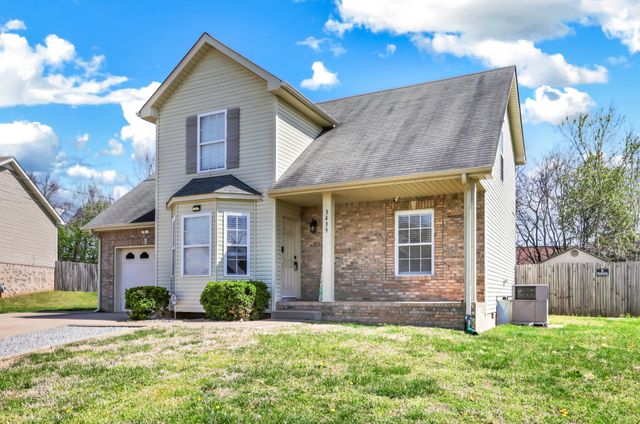 3439 Queensbury Rd, Clarksville, TN 37042