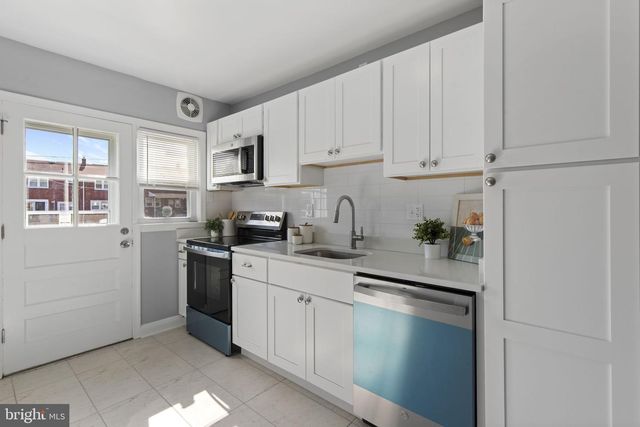 912 WILTON DR, Baltimore, MD 21227