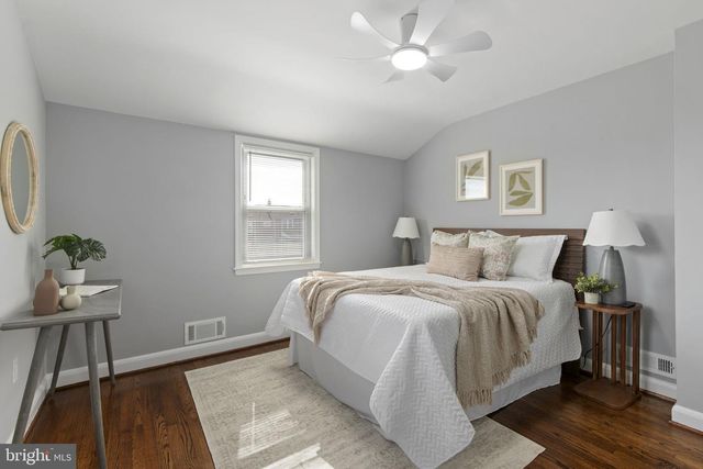 912 WILTON DR, Baltimore, MD 21227
